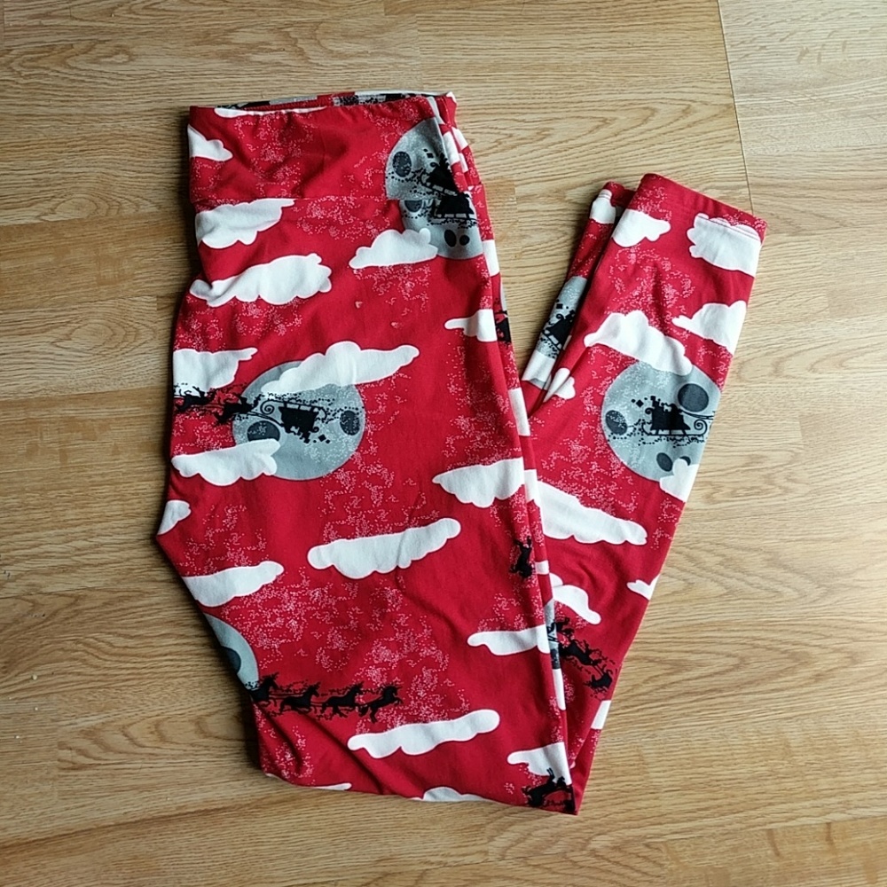 Lularoe Christmas leggings Santa's Sleigh TC